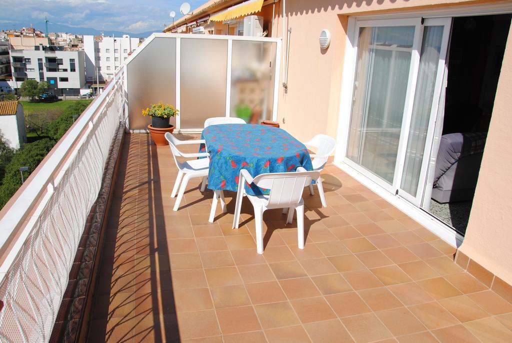 Apart Sylvie Roses Exterior foto